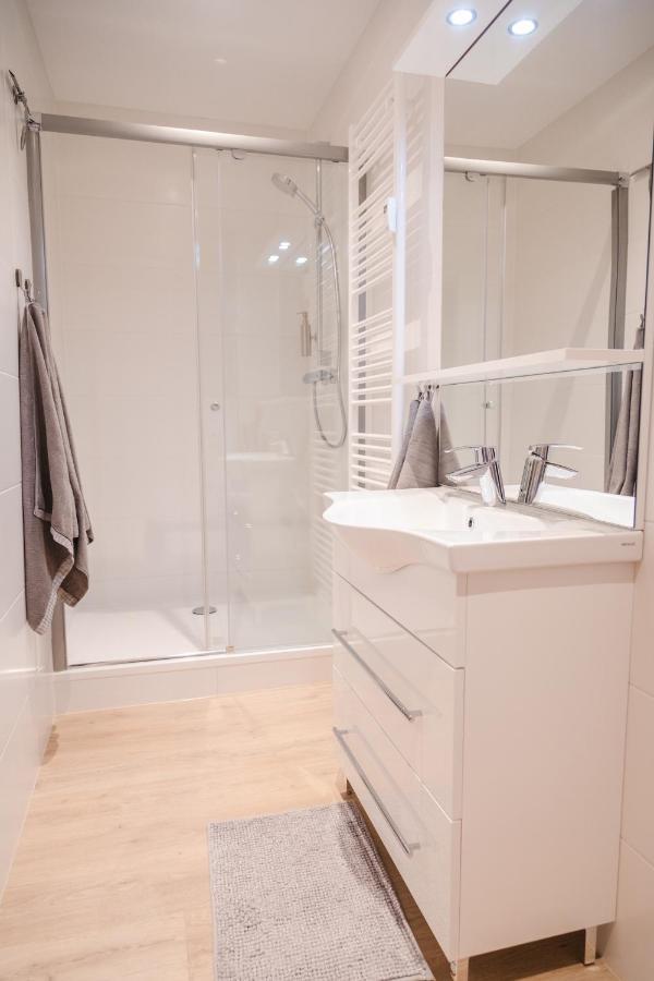 World Of Rooms - Apartment Paris Kassel Luaran gambar